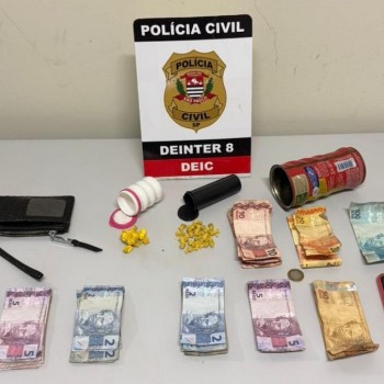 Equipe da DISE prende em flagrante mulher de 25 anos durante mandado de busca